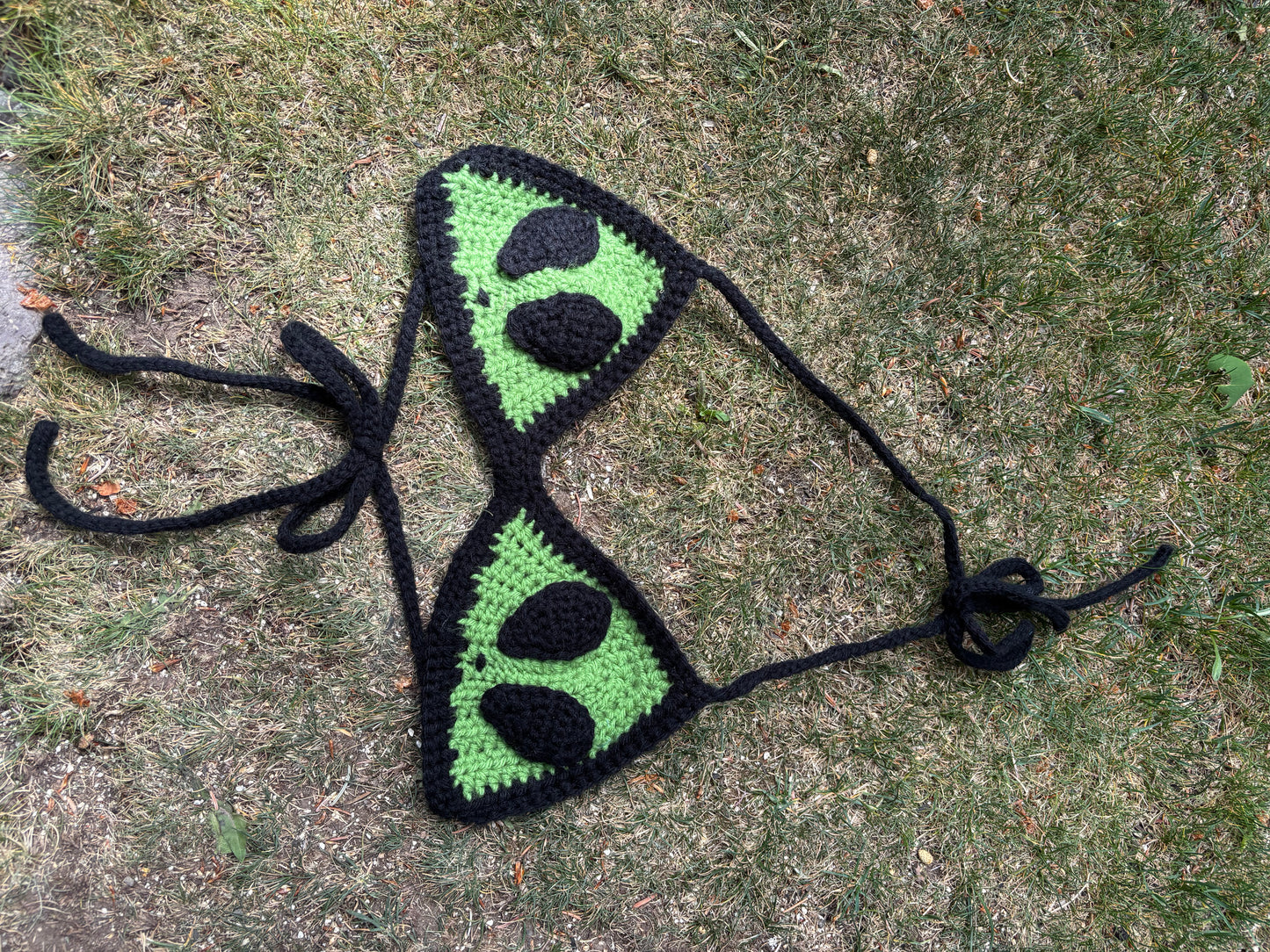 Alien bikini top