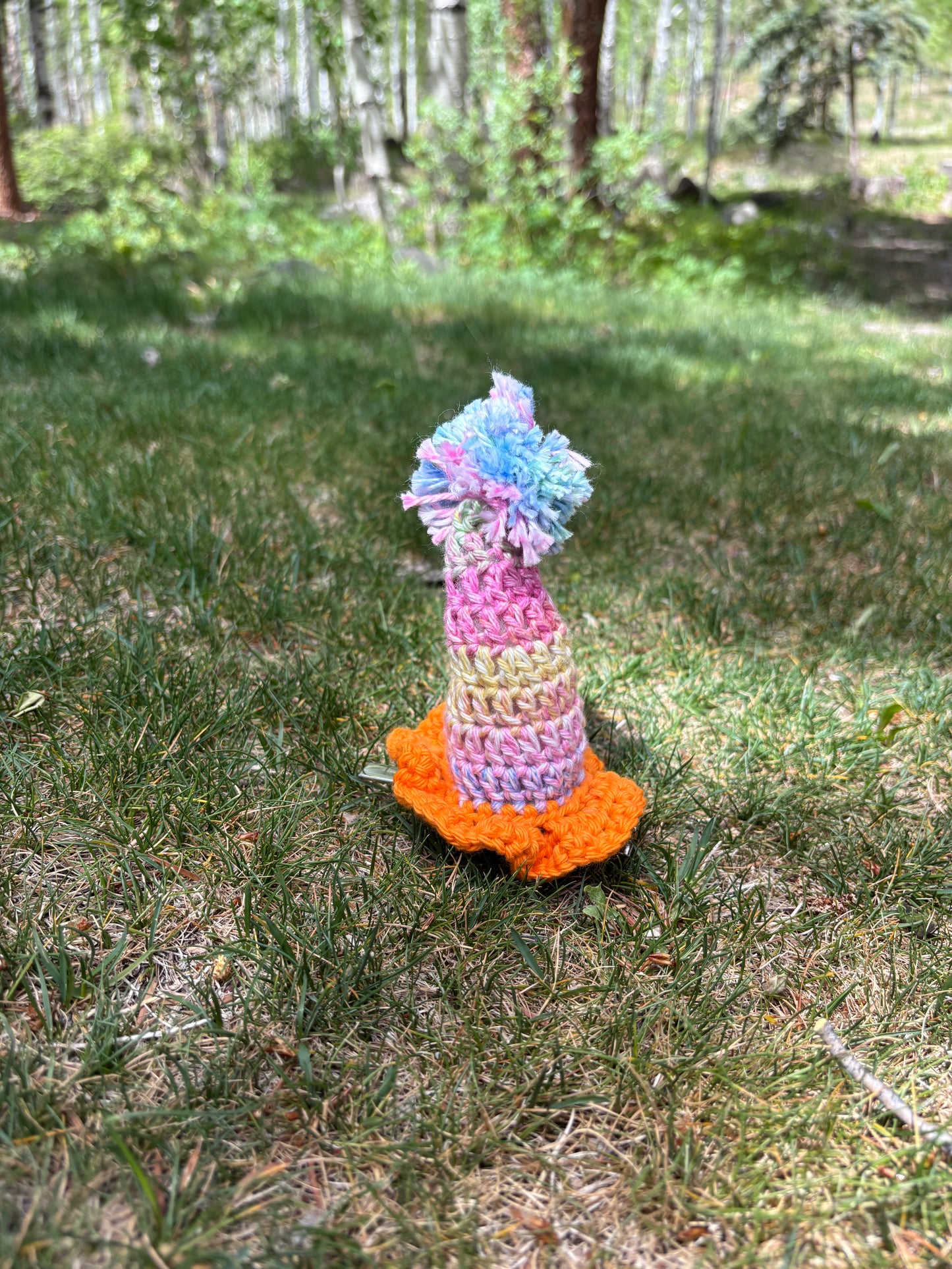 tiny party hat clip
